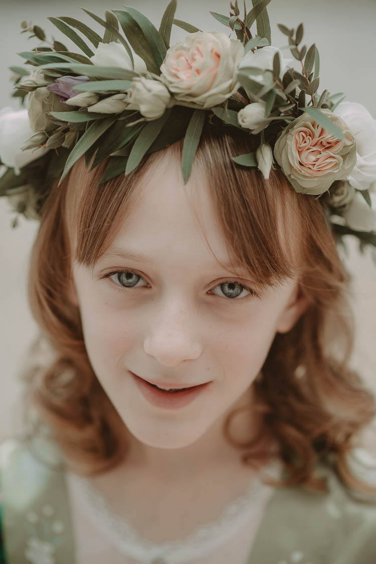 Flower Girl Crown Floral Whimsical Modern Rustic Barn Wedding http://photomagician.co.uk/