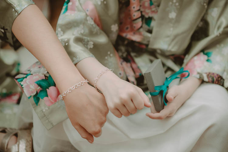Bracelet Bridesmaid Gift Whimsical Modern Rustic Barn Wedding http://photomagician.co.uk/