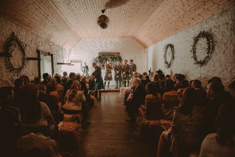 Whimsical Modern Rustic Barn Wedding http://photomagician.co.uk/