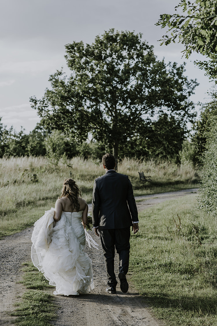 Enchanting Country Barn Wedding http://www.dmcclane.com/