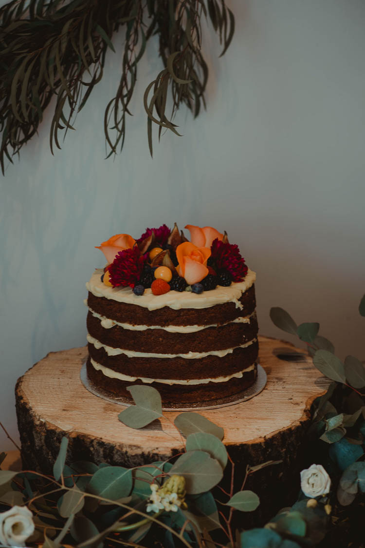 Naked Chocolate Cake Flowers Sponge Layer Log Stand Whimsical Modern Rustic Barn Wedding http://photomagician.co.uk/