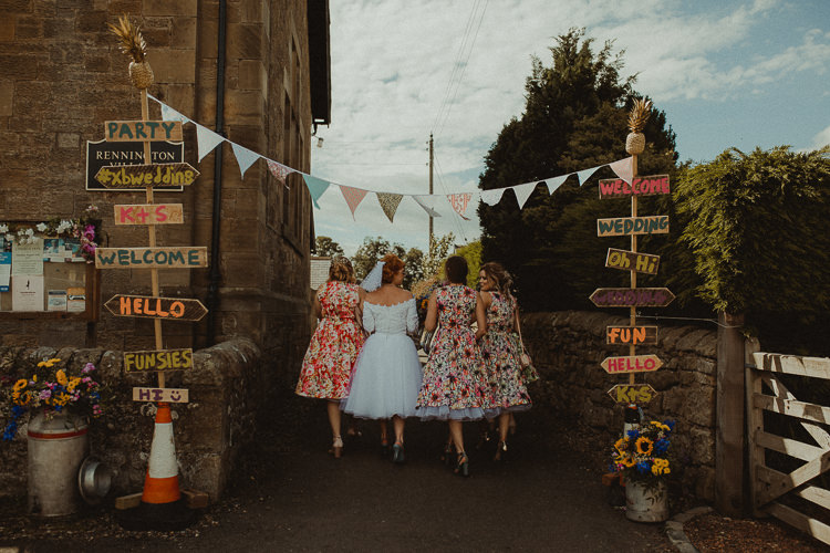 Eclectic Kitsch Retro Fete Wedding http://www.belleartphotography.com/