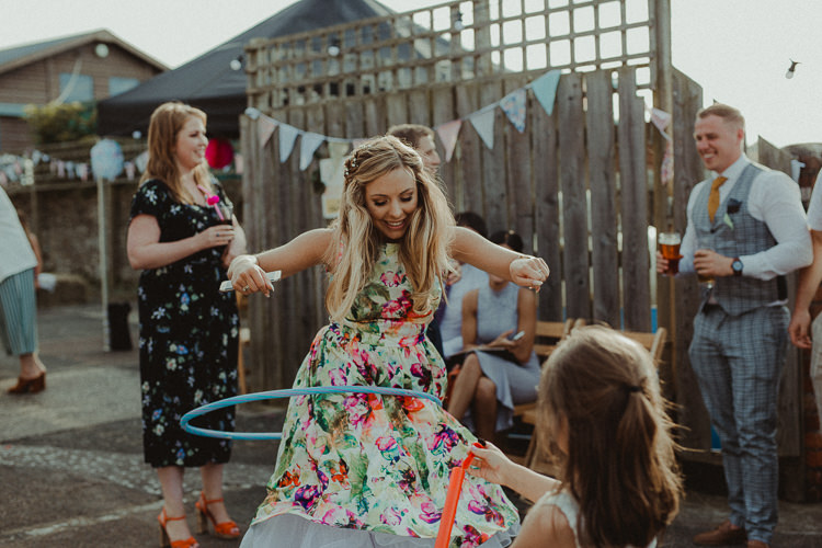 Eclectic Kitsch Retro Fete Wedding http://www.belleartphotography.com/