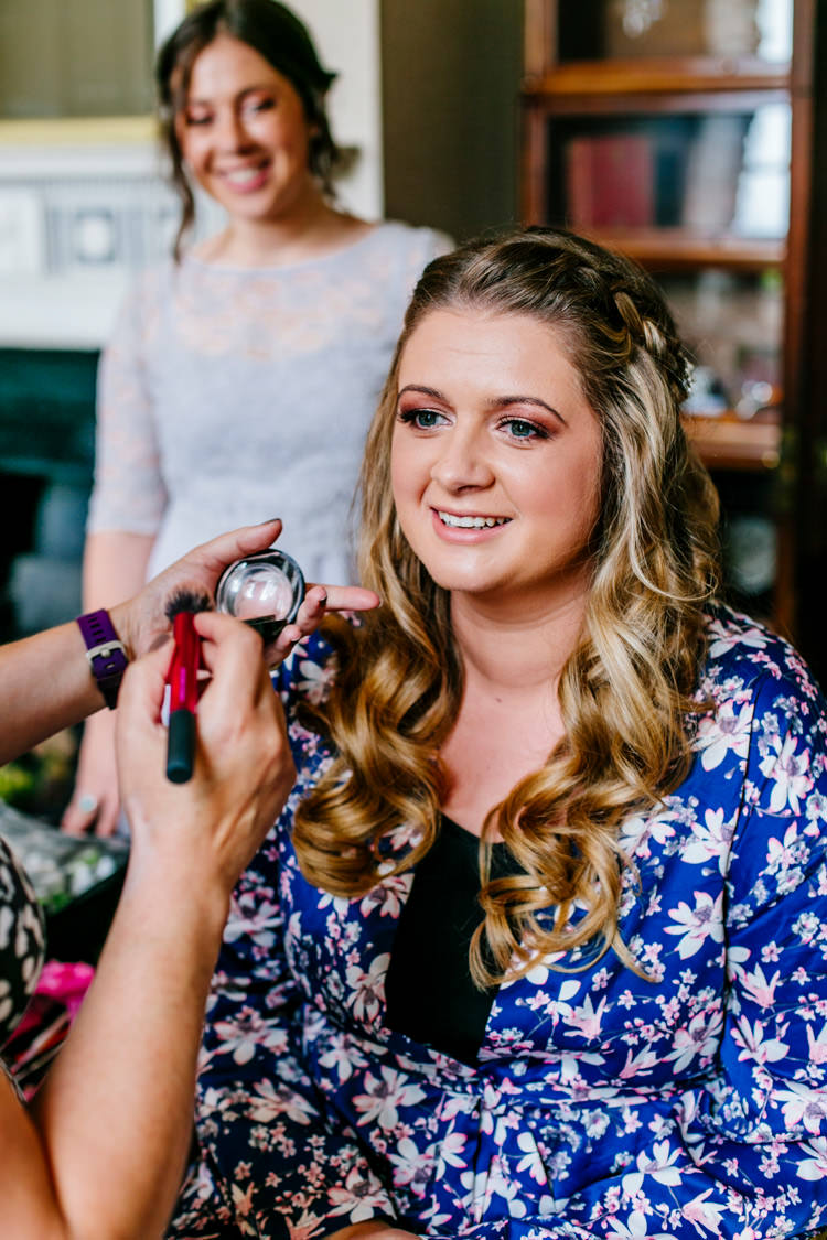 Stylish Sassy Gin Wedding http://epiclovestory.co.uk/