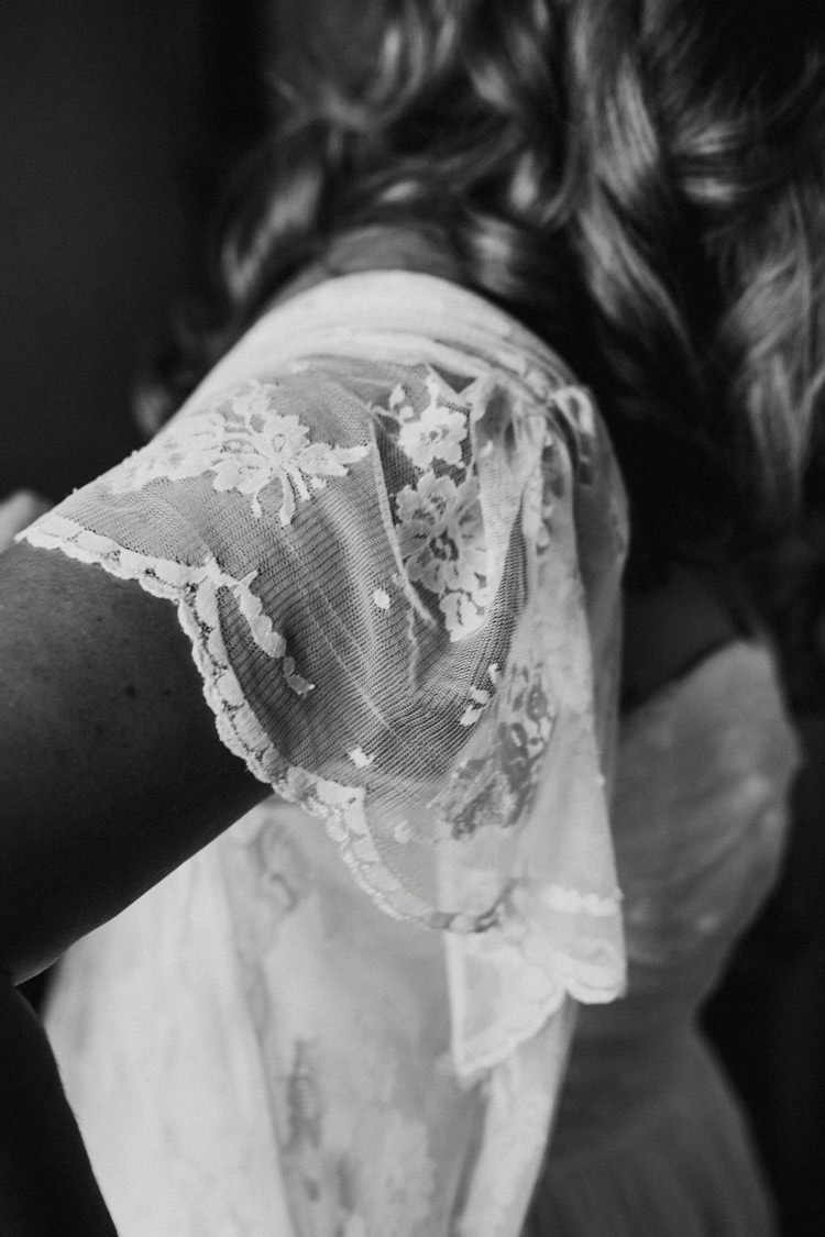 Stylish Sassy Gin Wedding http://epiclovestory.co.uk/