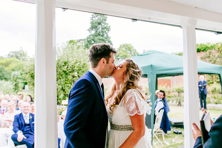 Stylish Sassy Gin Wedding http://epiclovestory.co.uk/