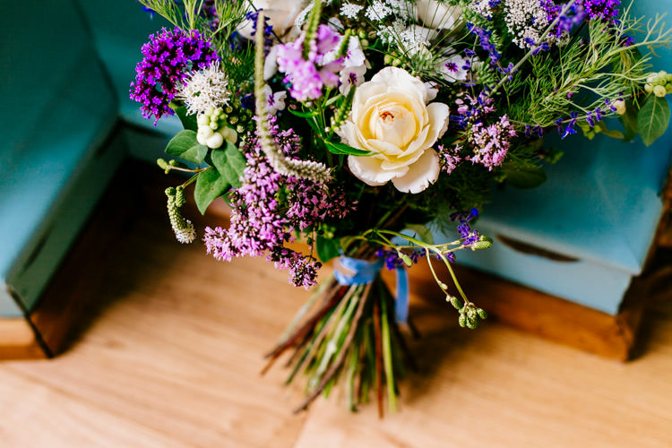 Stylish Sassy Gin Wedding http://epiclovestory.co.uk/