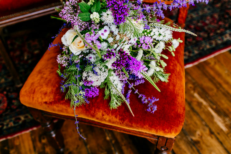 Stylish Sassy Gin Wedding http://epiclovestory.co.uk/