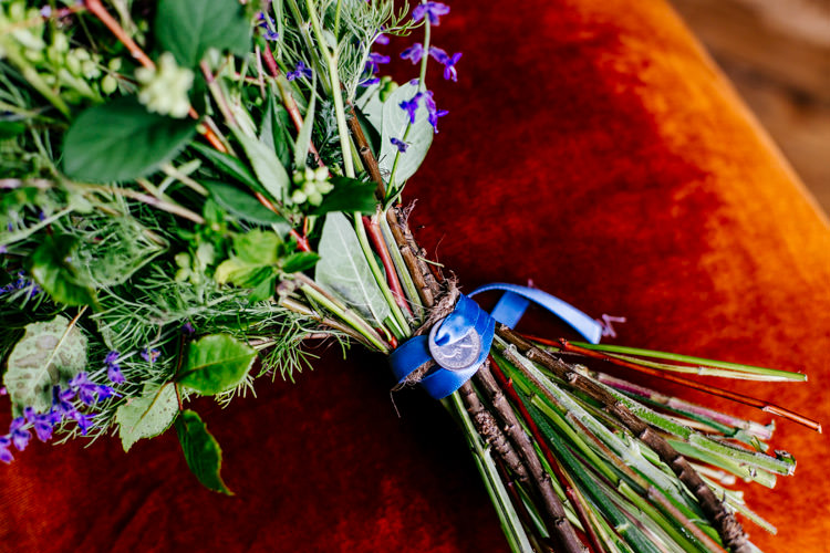 Stylish Sassy Gin Wedding http://epiclovestory.co.uk/