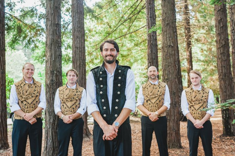 Groom Fashion Suit Medieval Waistcoats Groomsmen http://www.milouandolin.com/
