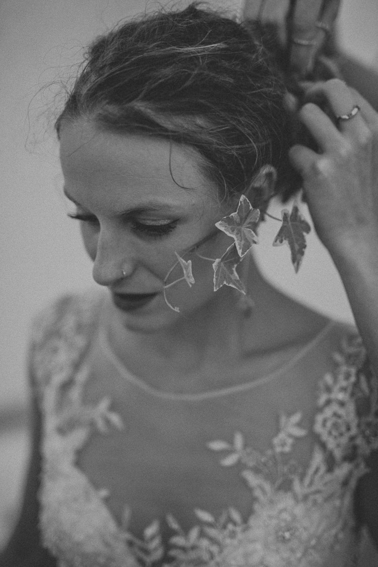 Ivy Hair Bride Bridal Style Indie Forest Origami Cranes Wedding http://www.alittlepicture.com/