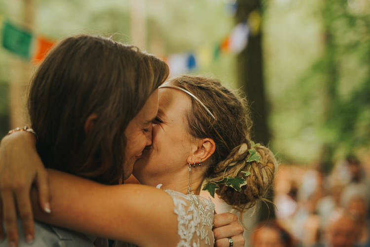 Indie Forest Origami Cranes Wedding http://www.alittlepicture.com/