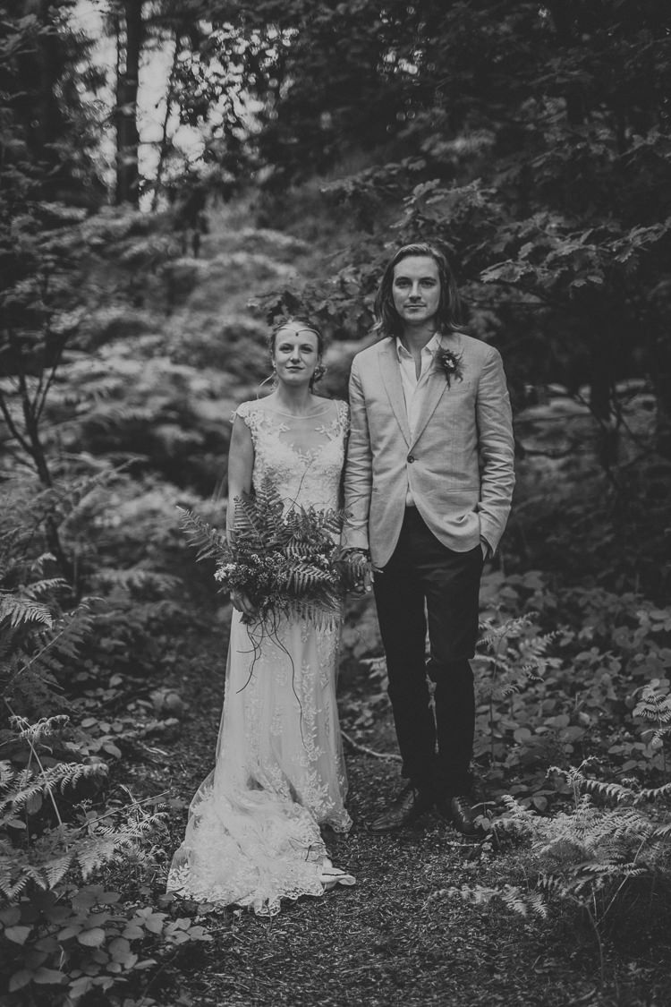 Indie Forest Origami Cranes Wedding http://www.alittlepicture.com/