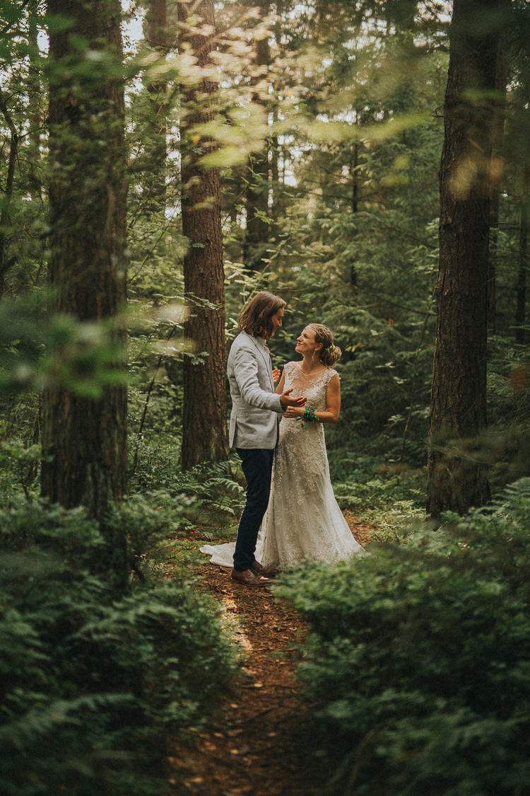 Indie Forest Origami Cranes Wedding http://www.alittlepicture.com/