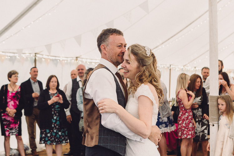 Relaxed Outdoor Marquee Farm Wedding http://www.jenniferjanephotography.co.uk/