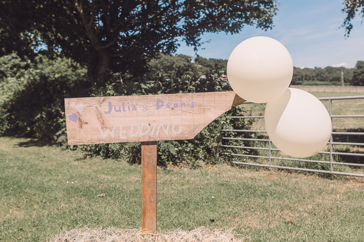 Sign Signage Wooden Post Balloons Welcome Relaxed Outdoor Marquee Farm Wedding http://www.jenniferjanephotography.co.uk/