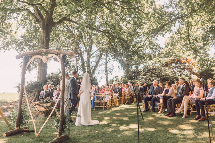 Relaxed Outdoor Marquee Farm Wedding http://www.jenniferjanephotography.co.uk/