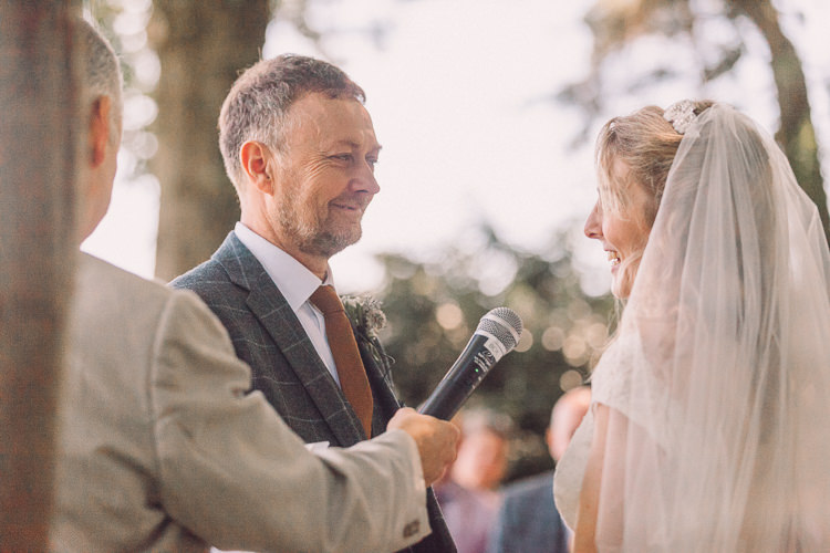 Relaxed Outdoor Marquee Farm Wedding http://www.jenniferjanephotography.co.uk/