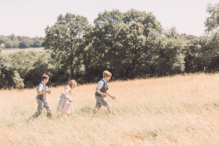 Relaxed Outdoor Marquee Farm Wedding http://www.jenniferjanephotography.co.uk/