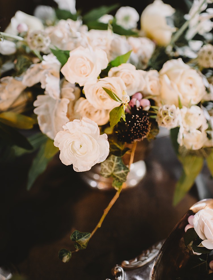 Bouquet Moody Edwardian Winter Wedding Inspiration http://landmhewitt.com/