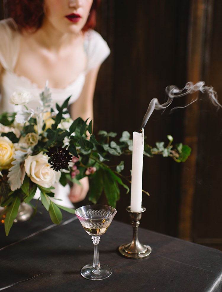 Bouquet Moody Edwardian Winter Wedding Inspiration http://landmhewitt.com/