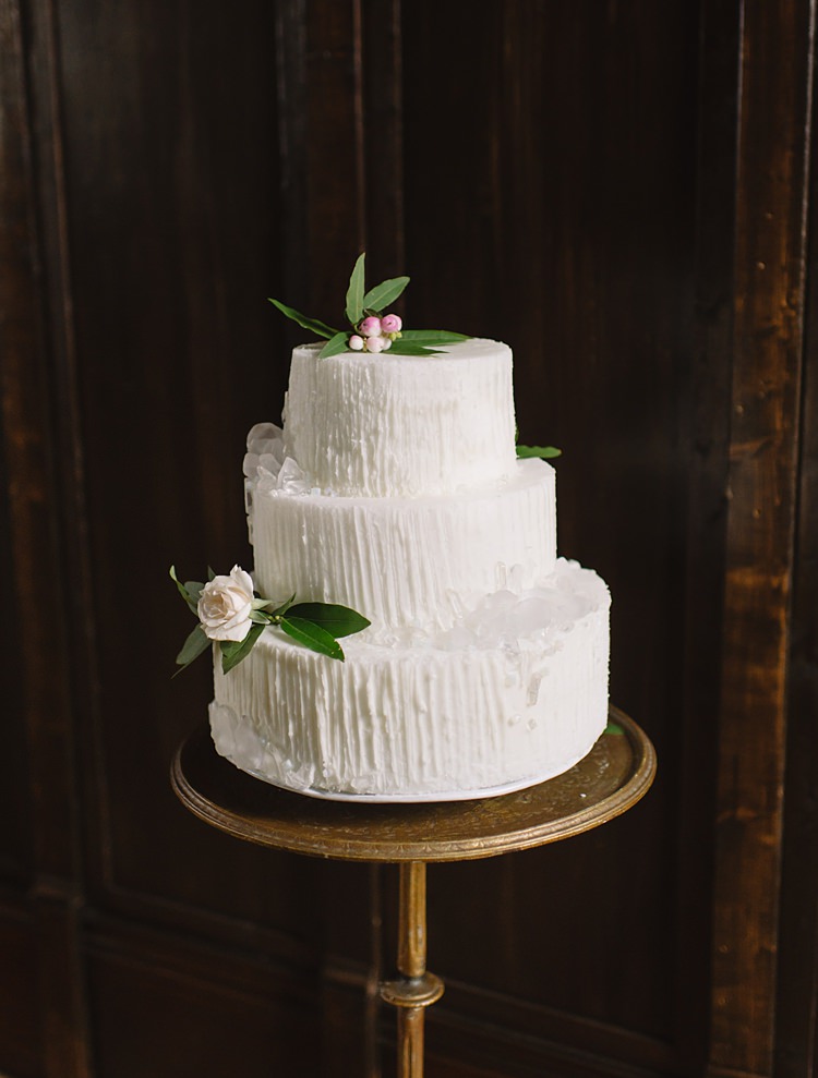 Cake Moody Edwardian Winter Wedding Inspiration http://landmhewitt.com/