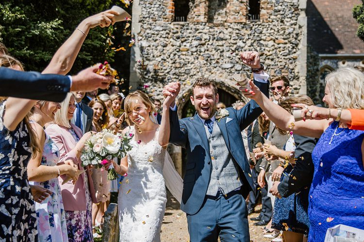 Confetti Throw Graceful Country Cottage Garden Wedding https://katherineashdown.co.uk/