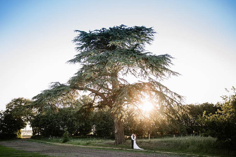 Graceful Country Cottage Garden Wedding https://katherineashdown.co.uk/