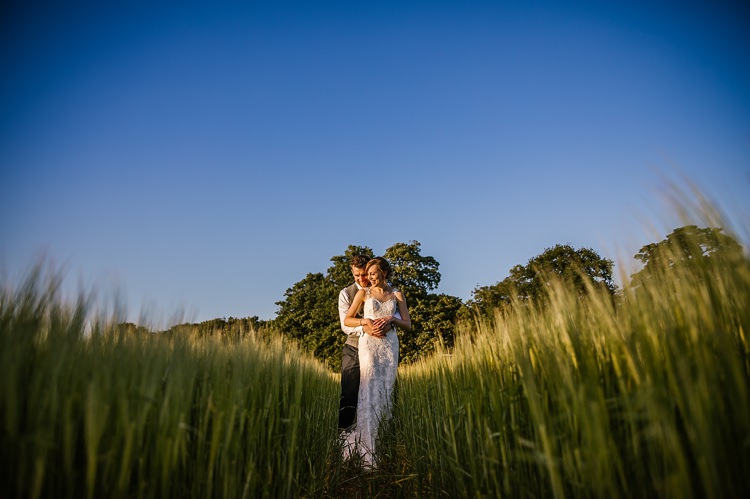 Graceful Country Cottage Garden Wedding https://katherineashdown.co.uk/