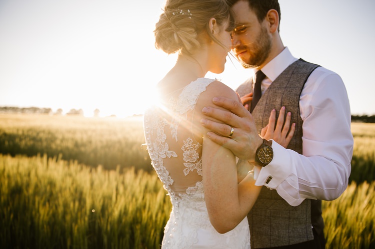 Graceful Country Cottage Garden Wedding https://katherineashdown.co.uk/