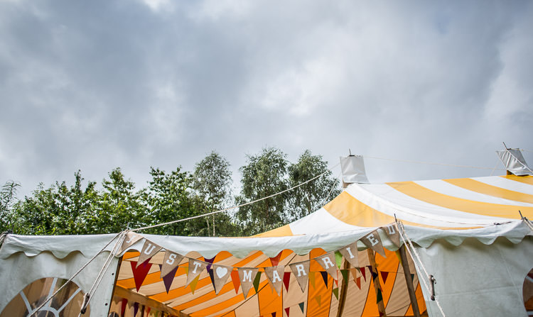 Quirky Natural Outdoor Festival Wedding http://lighteningphotography.co.uk/