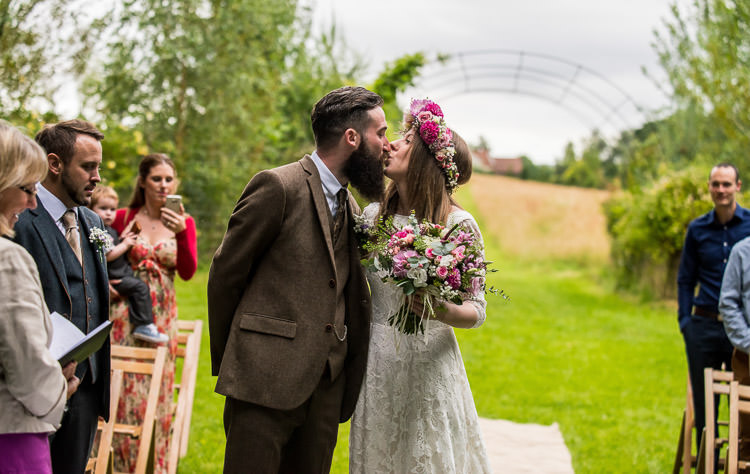 Quirky Natural Outdoor Festival Wedding http://lighteningphotography.co.uk/