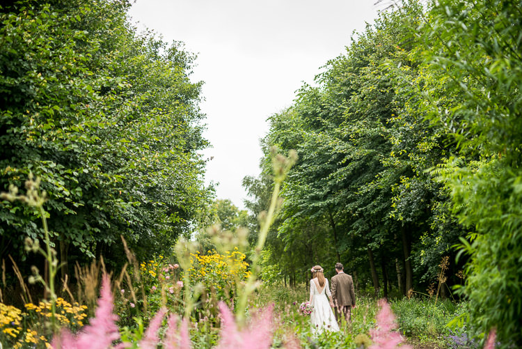 Quirky Natural Outdoor Festival Wedding http://lighteningphotography.co.uk/