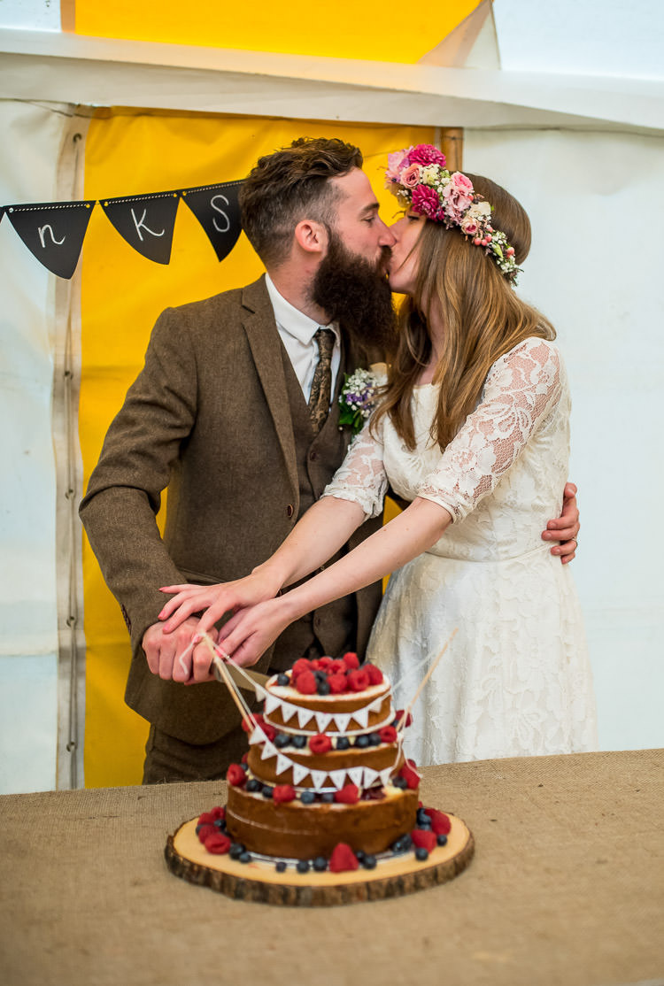 Quirky Natural Outdoor Festival Wedding http://lighteningphotography.co.uk/