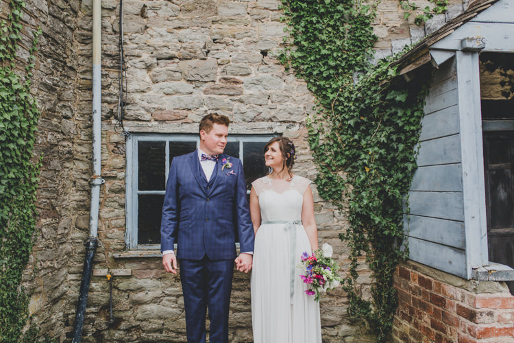 Quaint Floral Antique Rustic Wedding http://www.larissajoice.co.uk/