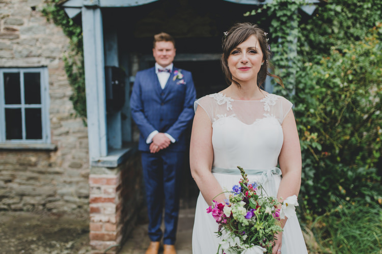 Quaint Floral Antique Rustic Wedding http://www.larissajoice.co.uk/