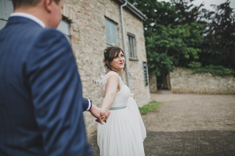Quaint Floral Antique Rustic Wedding http://www.larissajoice.co.uk/