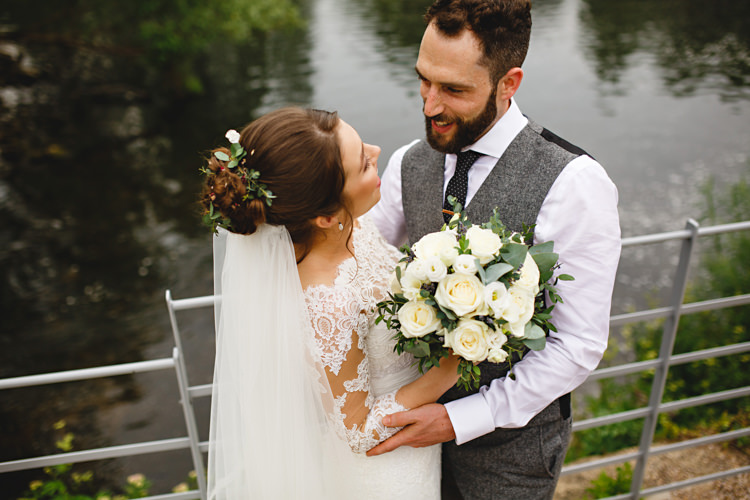 Rose Bouquet Vines Hair Bride Bridal Industrial Rose Gold Dove Grey Greenery Wedding http://hbaphotography.com/