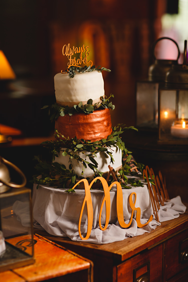 Cake Foliage Sign Calligraphy Industrial Rose Gold Dove Grey Greenery Wedding http://hbaphotography.com/