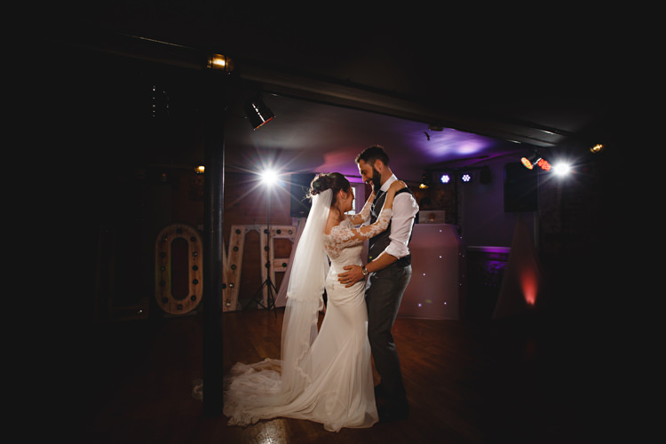 Industrial Rose Gold Dove Grey Greenery Wedding http://hbaphotography.com/