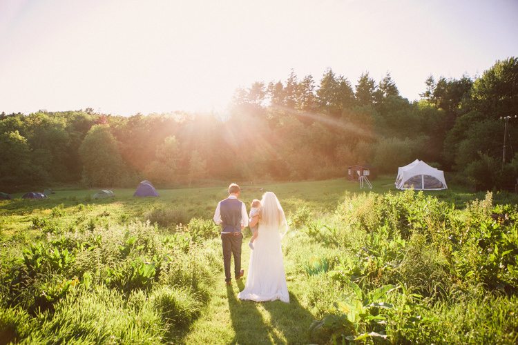 Woodland Farm Camp Wedding http://emmastonerweddings.com/