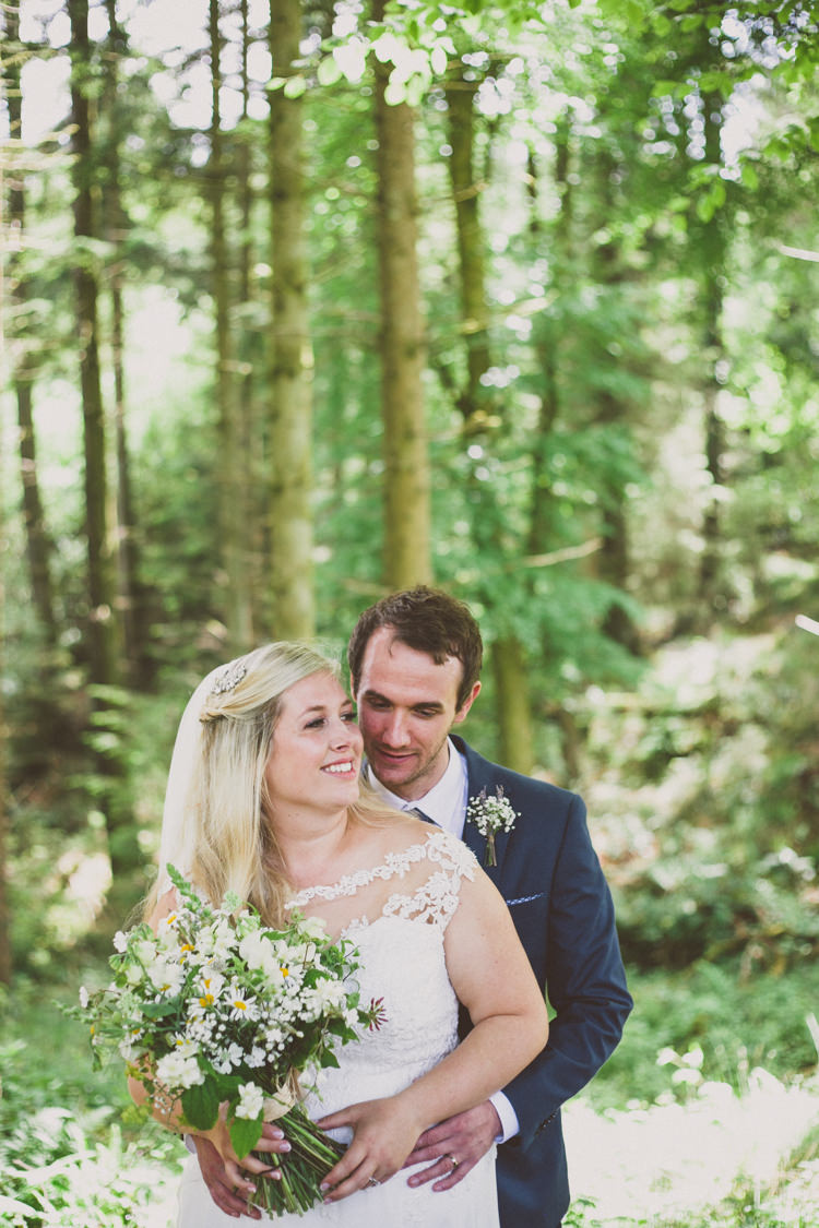 Woodland Farm Camp Wedding http://emmastonerweddings.com/