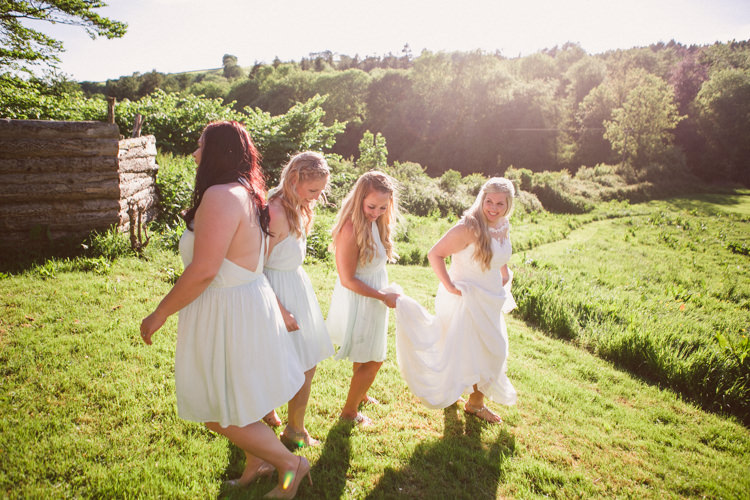 Woodland Farm Camp Wedding http://emmastonerweddings.com/