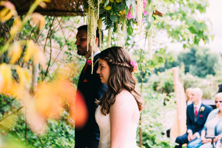 Colourful Mexican Garden Wedding http://jennifersmithphotography.co.uk/
