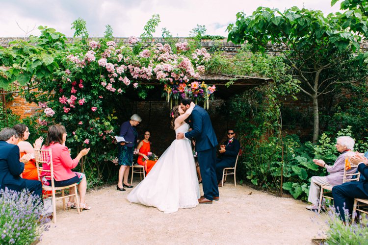 Colourful Mexican Garden Wedding http://jennifersmithphotography.co.uk/