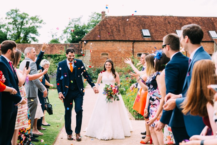 Confetti Throw Colourful Mexican Garden Wedding http://jennifersmithphotography.co.uk/