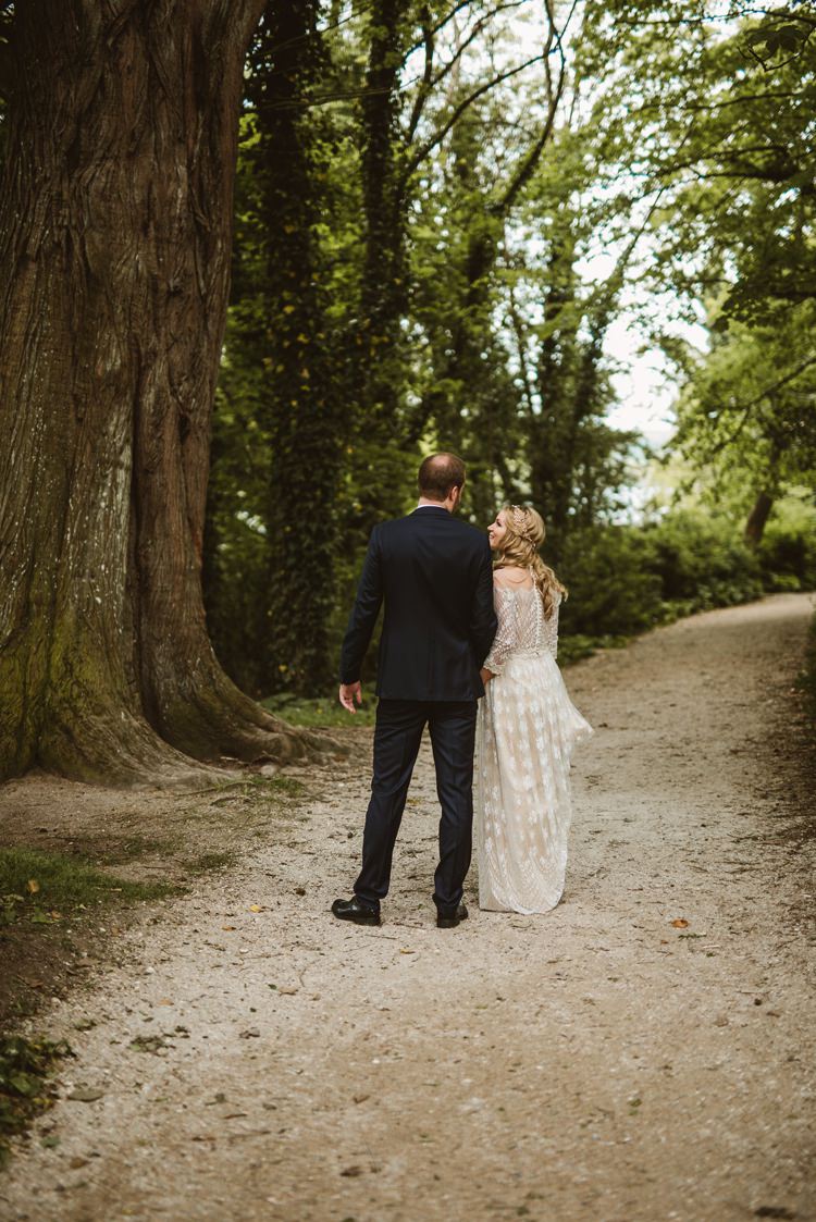 Homely Ethereal Intimate Country House Wedding https://www.photosligo.com/