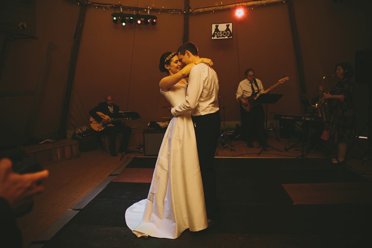 DIY Pretty Pastel Tipi Wales Wedding http://www.mckinley-rodgers.co.uk/