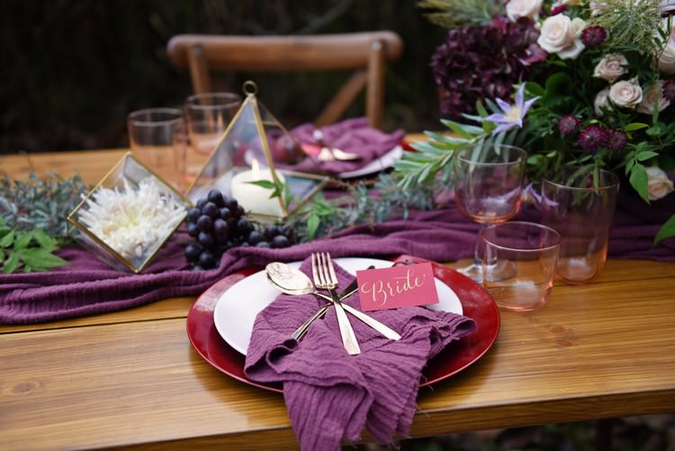 Autumn Inspiration Jewel Tones Tablescape Burgundy http://www.evatarnok.com/