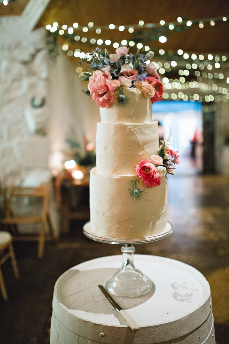 Buttercream Cake Flowers Rustic The Prettiest Spring Barn Pastels Wedding https://www.thegibsonsphotography.co.uk/